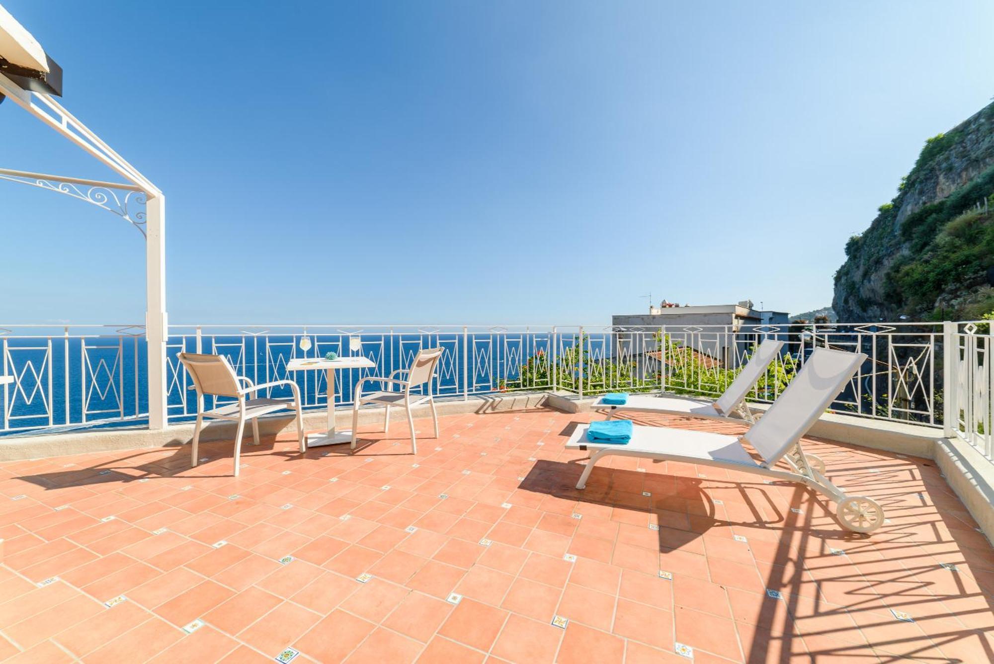 Bed and Breakfast Eden Sul Mare Amalfi Exterior foto